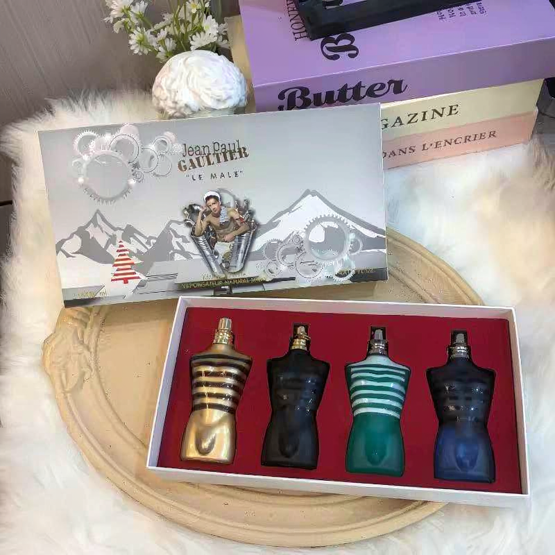 30ml*4 Men Portable Eau De Parfum Set Long Lasting Oriental Woody Scent